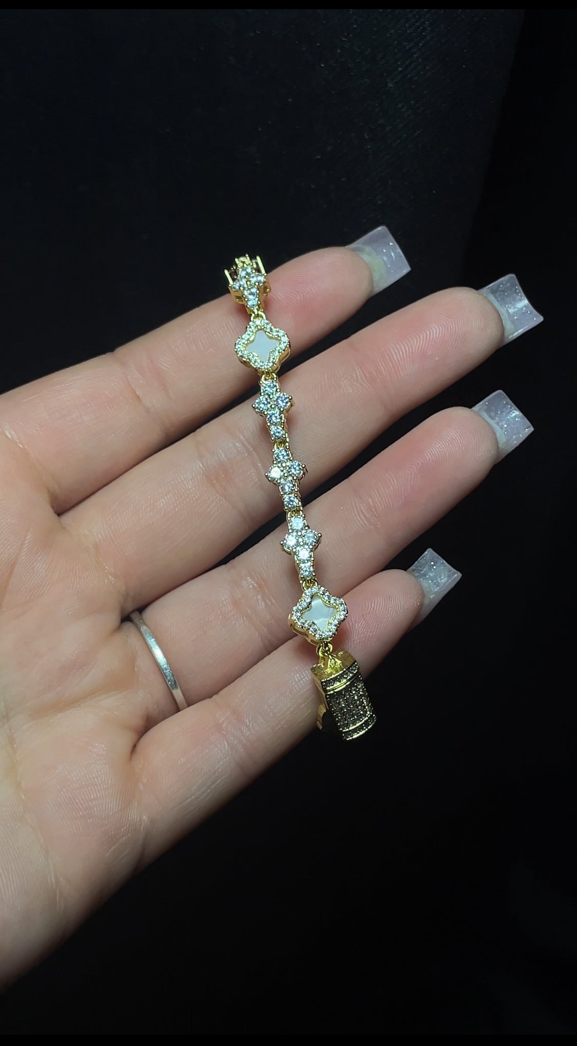 Clover cross bracelet