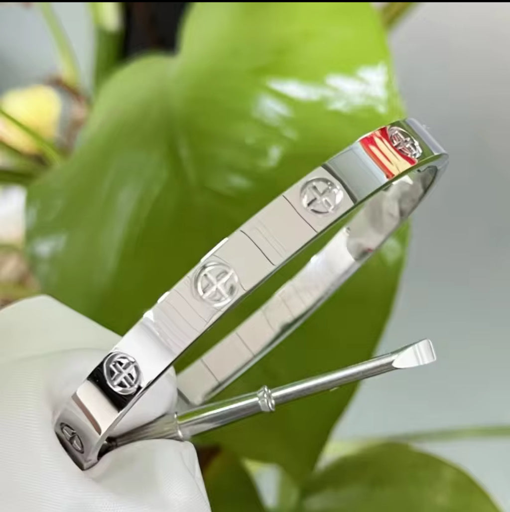 Screw Driver Bracelet