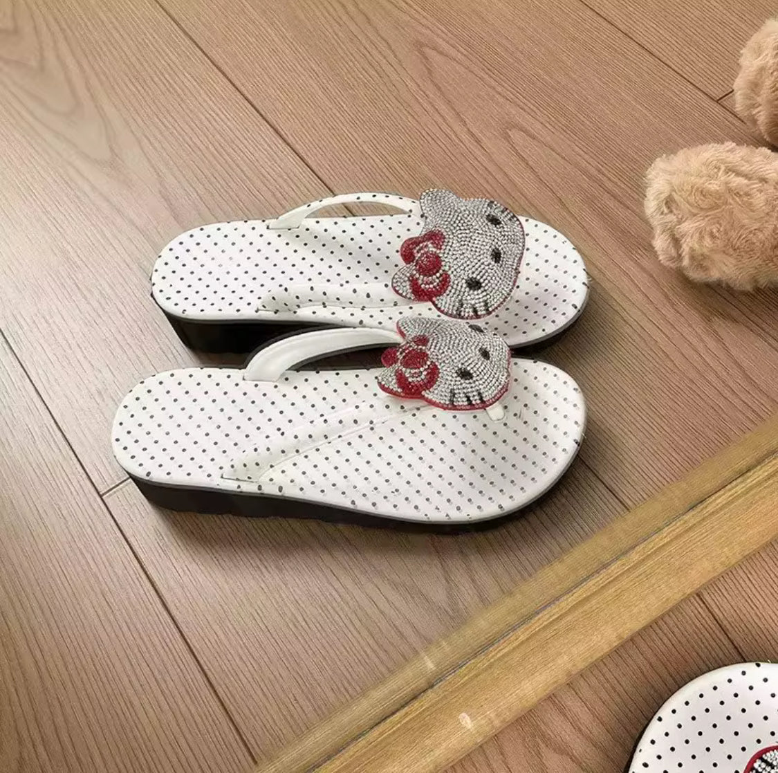 Hello Kitty Sandals